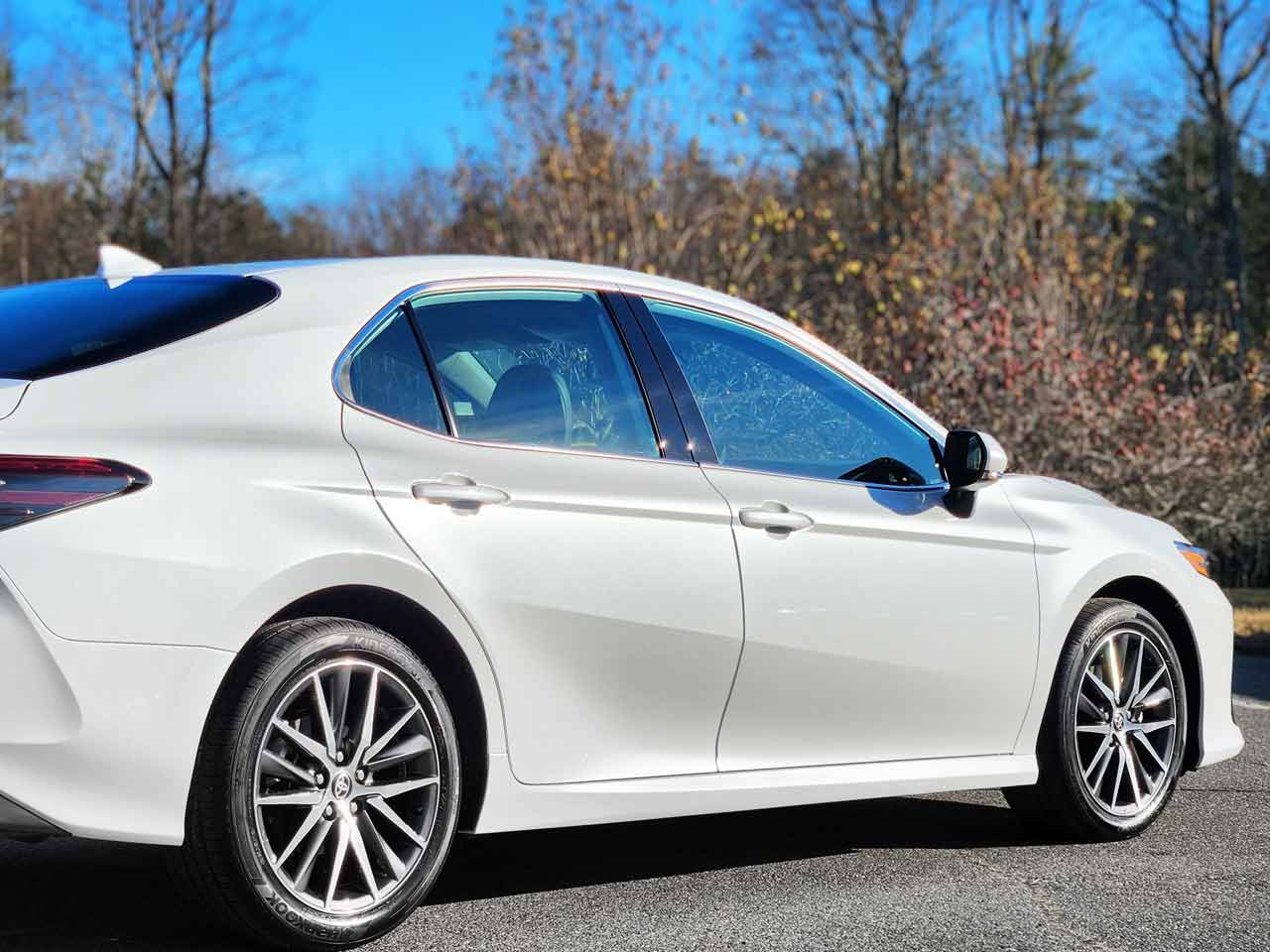 Apex-Featured-White-Camry-Ceramic-e1-opt-@2x