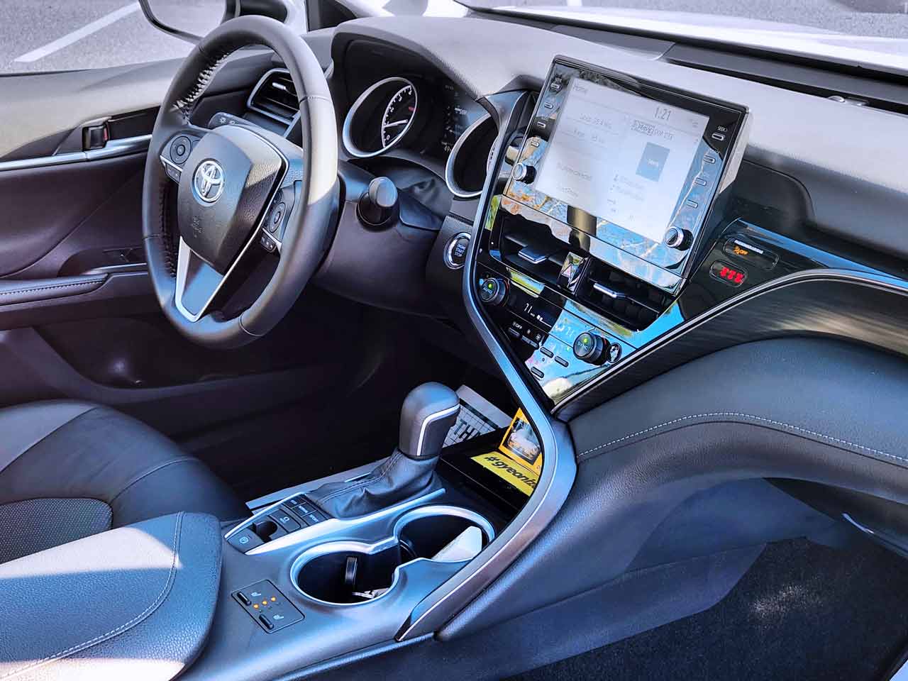 Apex-Featured-White-Camry-Ceramic-f1-opt-@2x