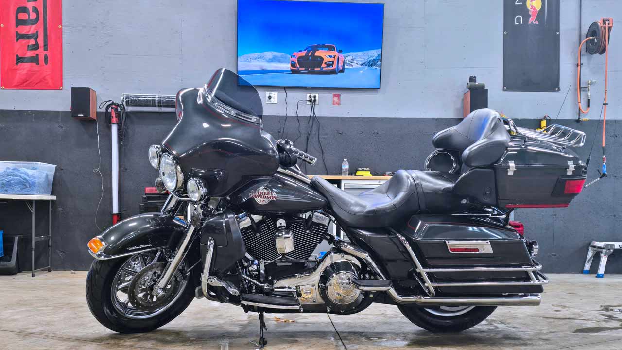 Apex-Harley-Moto-1-opt-@2x